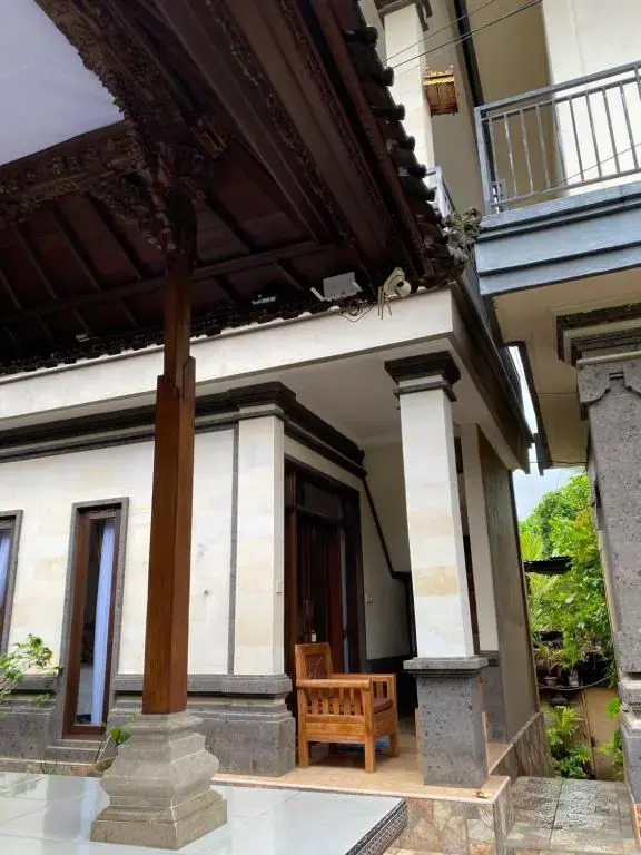 Lilir House