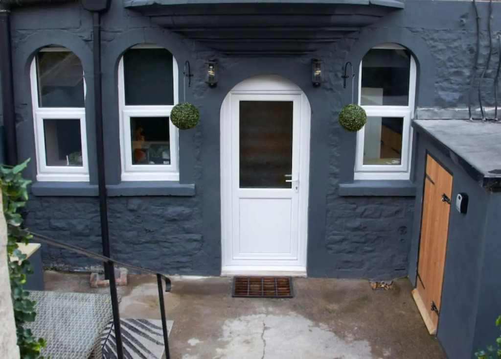 Knightstone Apartment