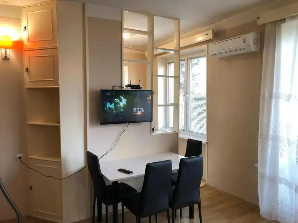 Old Tbilisi Home Near Metro Isani And 300 Aragveli