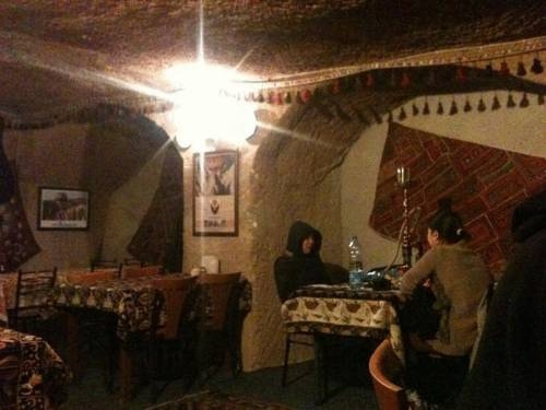 Nora Cave House