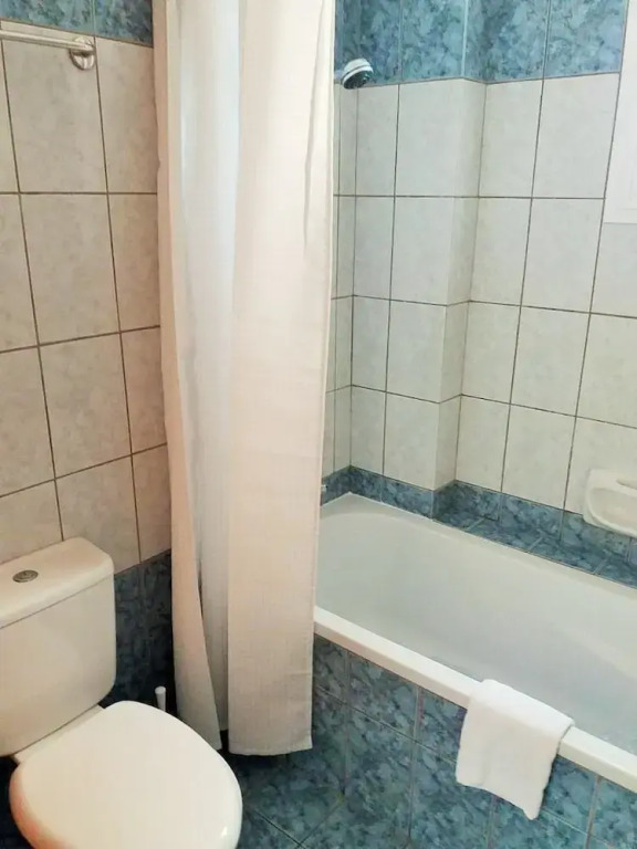 206 Sunrise Beach Apartment