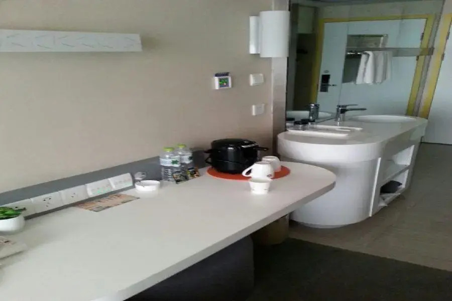 Zhotels