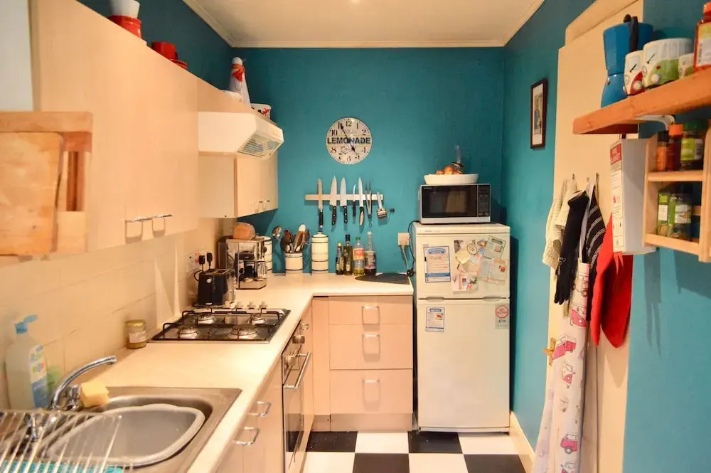Two Bedroom Flat In Meadowbank