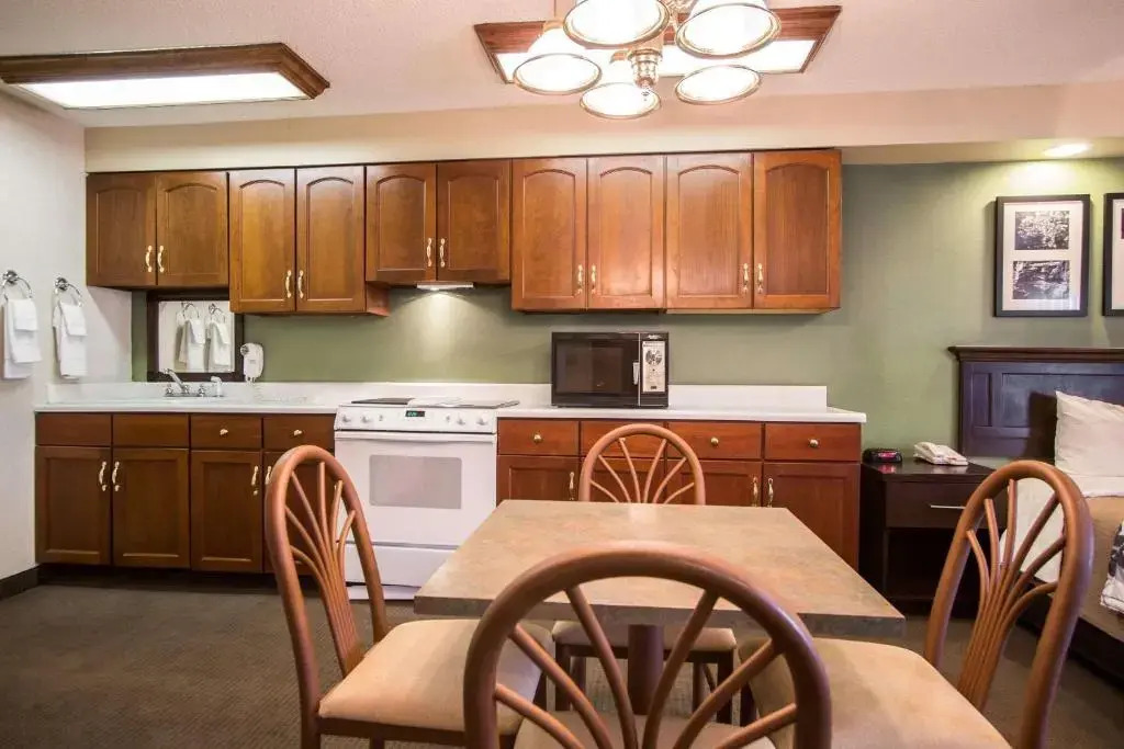 Garner Hotel Sumter Northwest by IHG