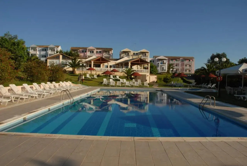 Rebecca'S Village Hotel