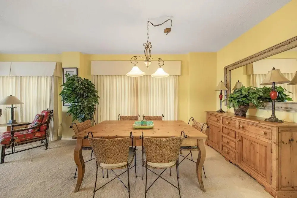 The Palms 504e