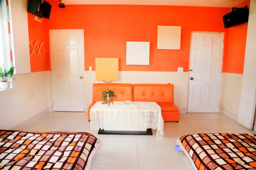 Hoai Huong Homestay