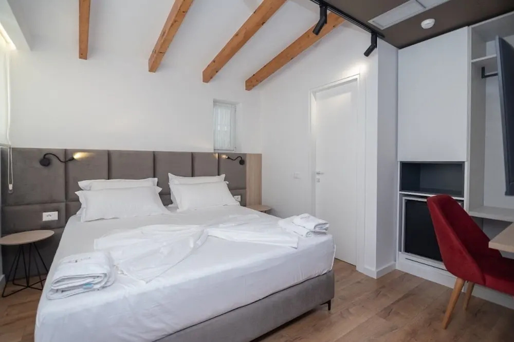 Hotel PortSide GF