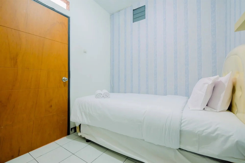 Simply And Homey 2br @ Casablanca East Apartment