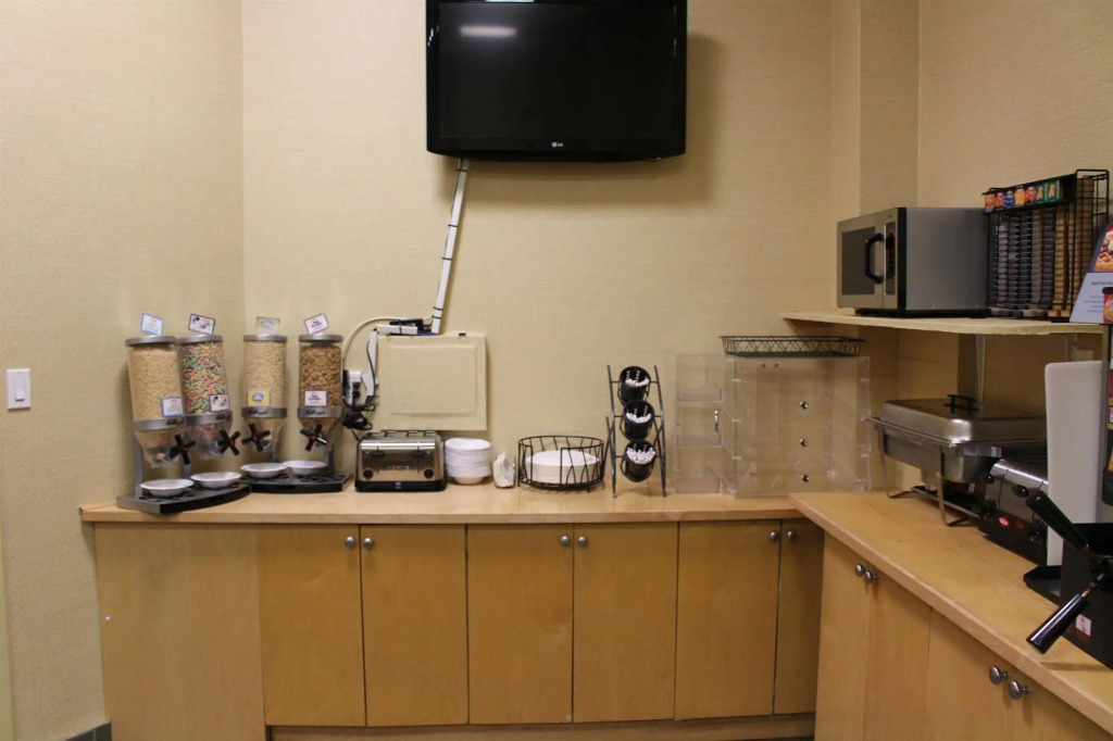 Best Western Plus Uptown Hotel