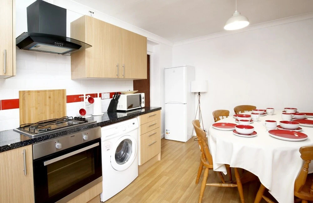 the Life of Jericho Central Oxford Home for 6