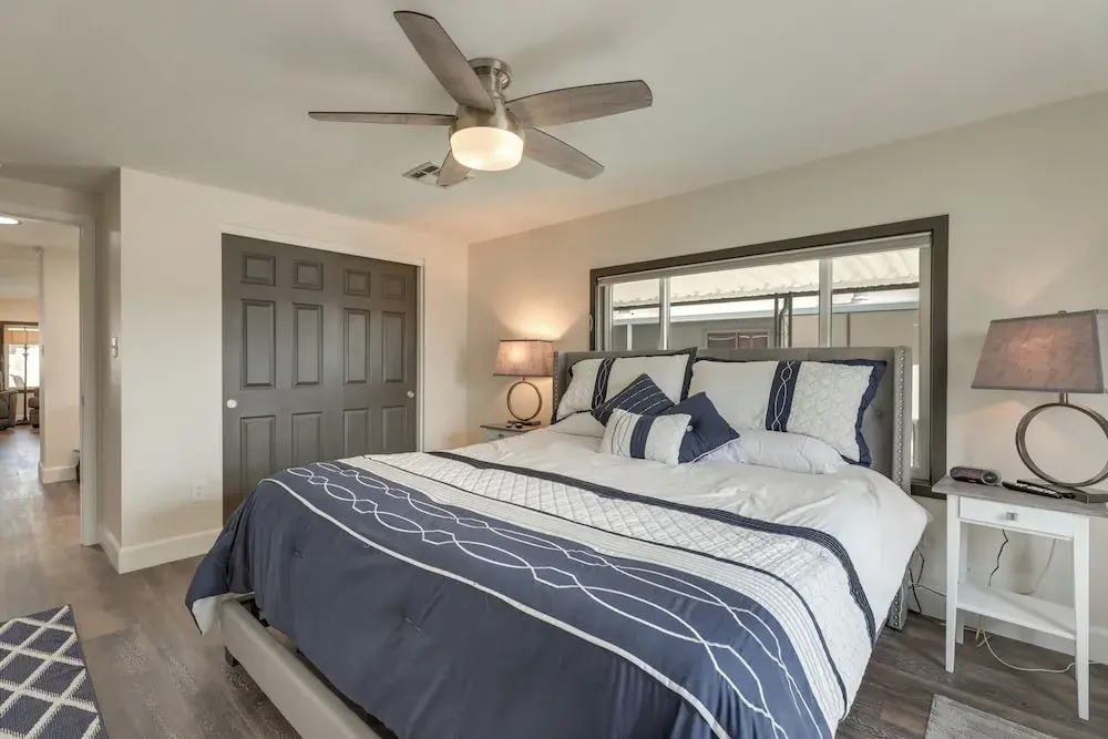 Golf Course Views: Resort Retreat in Sun Lakes