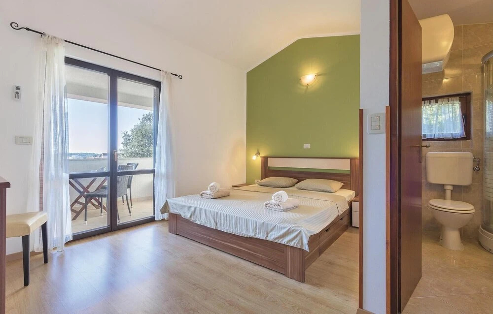 Amazing Home in Pula With Wifi and 2 Bedrooms