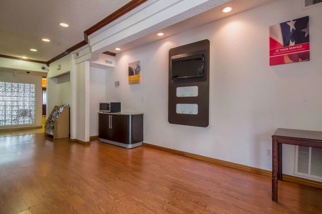 Motel 6-Dallas, TX - North - Richardson