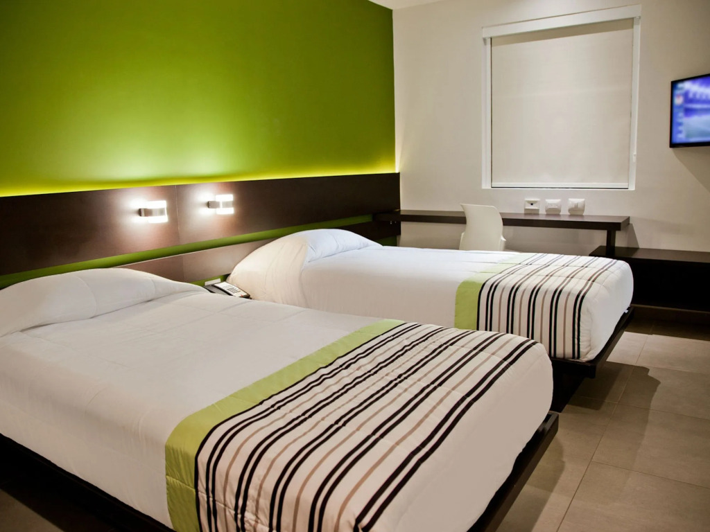 City Express Junior by Marriott Toluca Zona Industrial