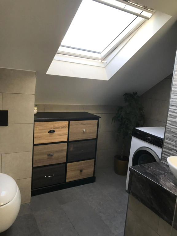 2 bedroom Apartment for companies workers and professionals only! Not for pleasure , no parties and gatherings please