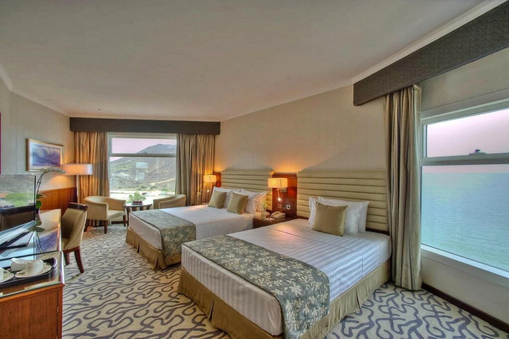 Курортный отель Oceanic Khorfakkan Resort And Spa