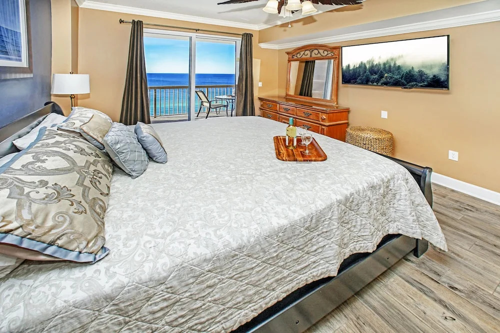 Sunrise Beach 1703 - 1848559