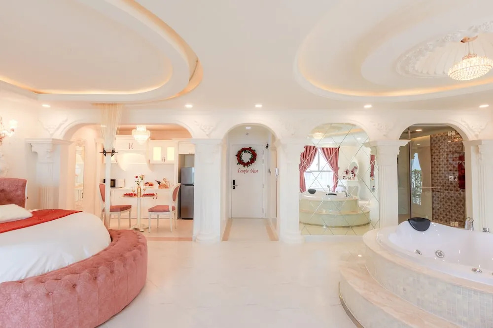 Couple Retreats - Romantic Apartment