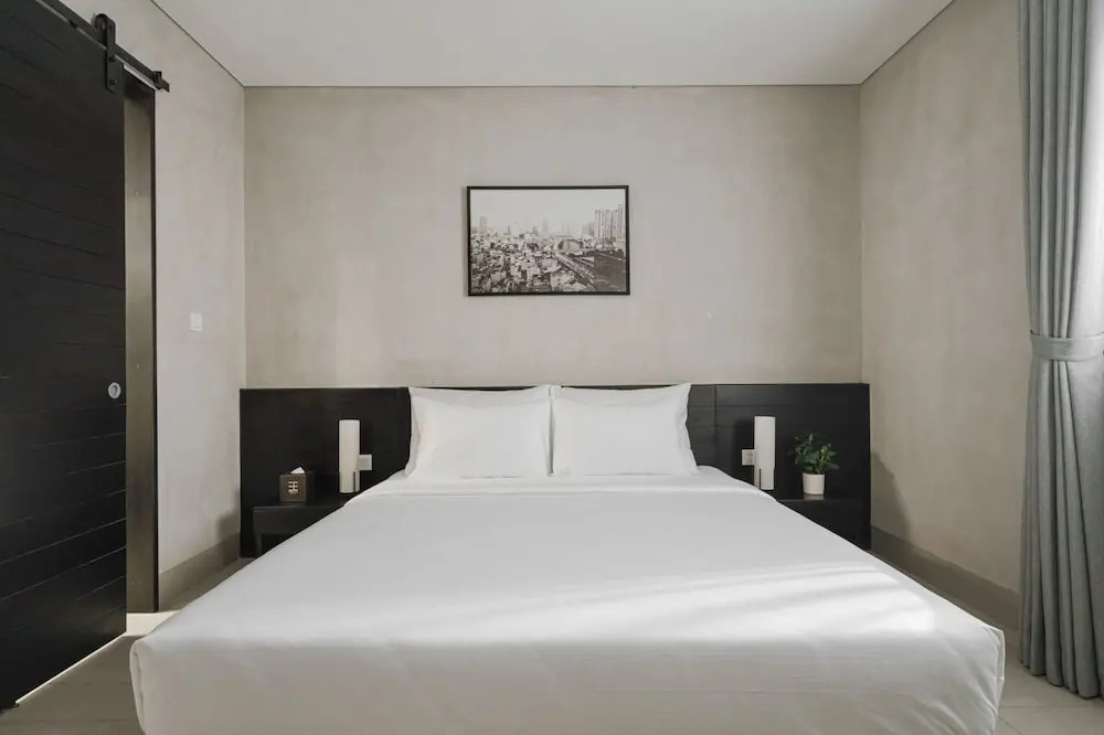Triple E Hotel Metro Ben Thanh