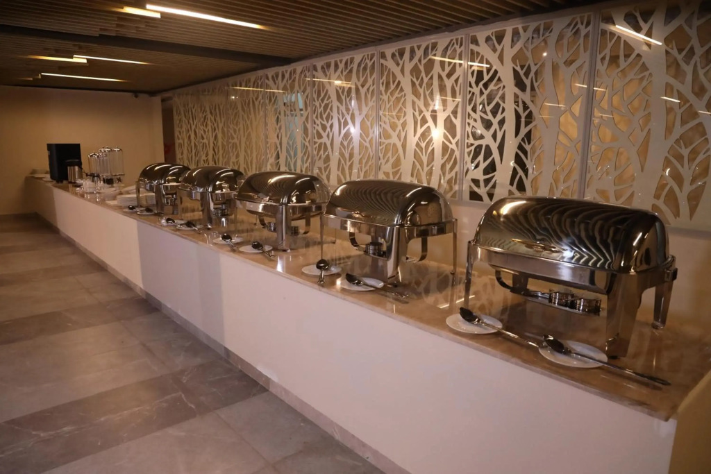 Отель PrideInn Plaza Nairobi Airport