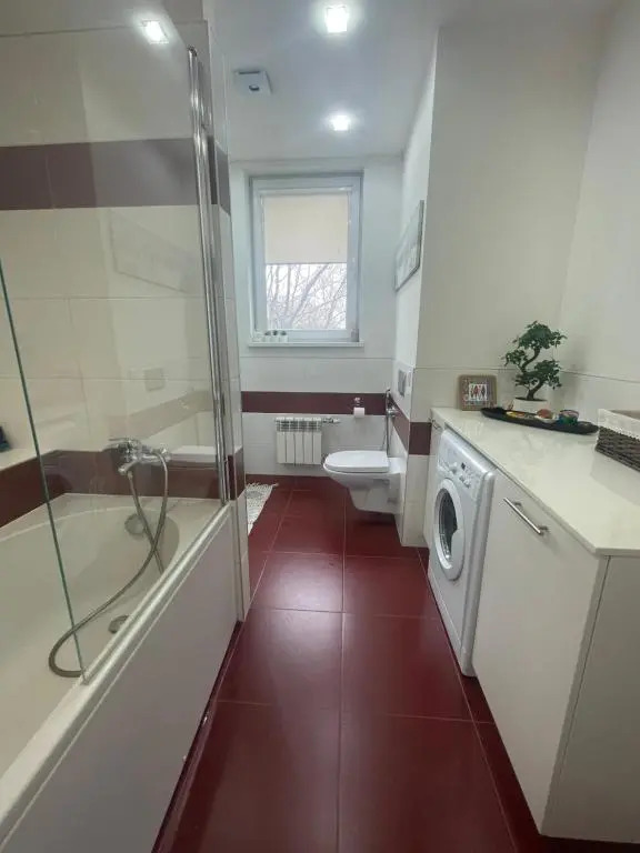 Sunny Apartment 14