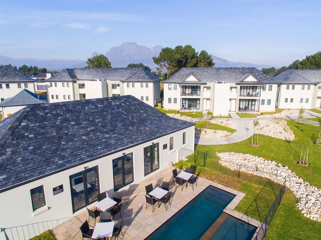 Pearl Valley Hotel