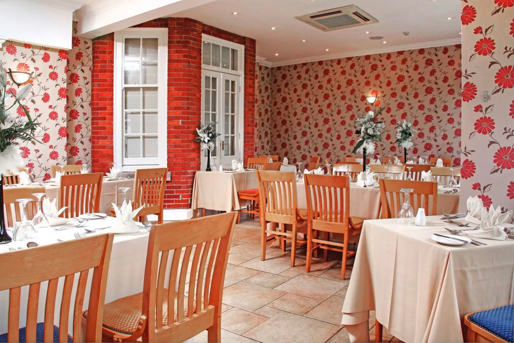 Deincourt Hotel