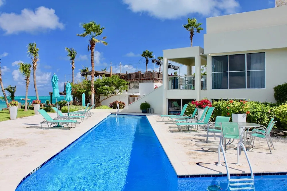 Coral Gardens on Grace Bay