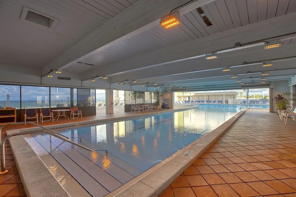 Recently Renovated 2bd, Sleeps 6 Pinnacle Port, W/ Boat Ramp 2 Bedroom Condo by RedAwning