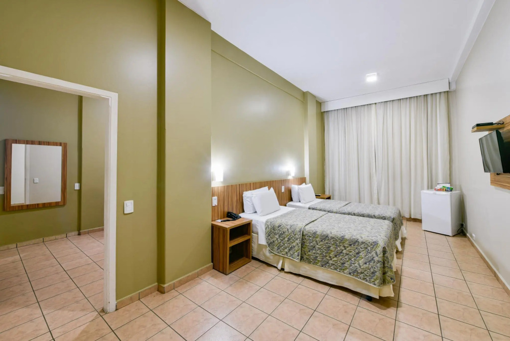 Plaza Inn Augustus - Downtown