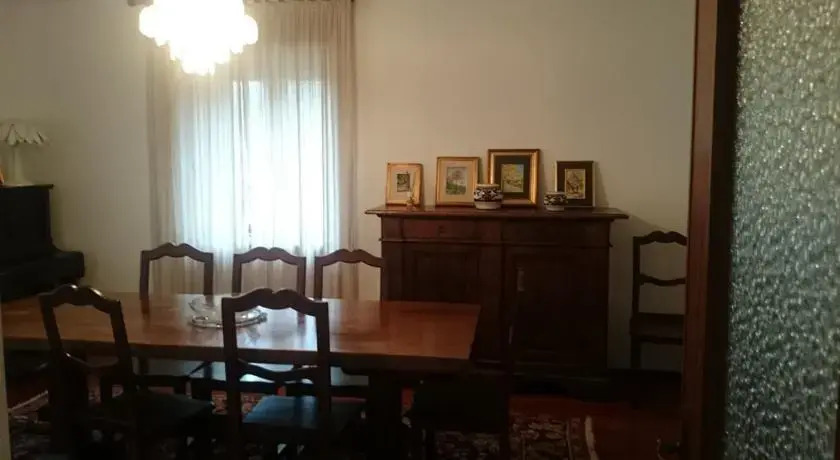Silver Apartment