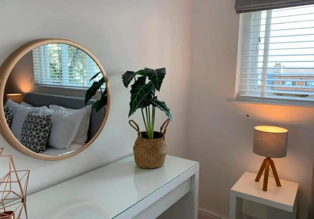 Beach Approach House - 30 steps from beach - Luxury house - kids slide and chill-out room - amazing location - garden