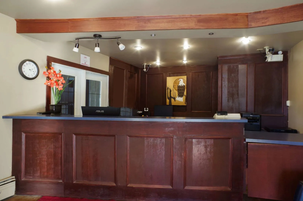Canadas Best Value Inn and Suites Fernie