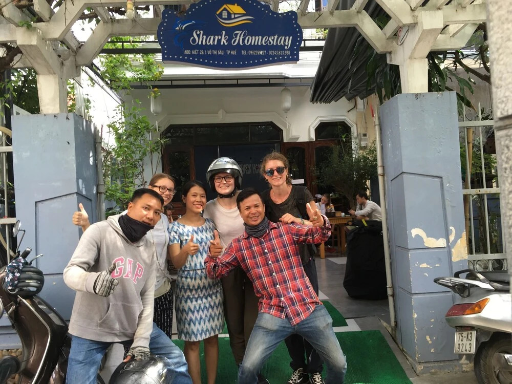 SHARK HOSTEL