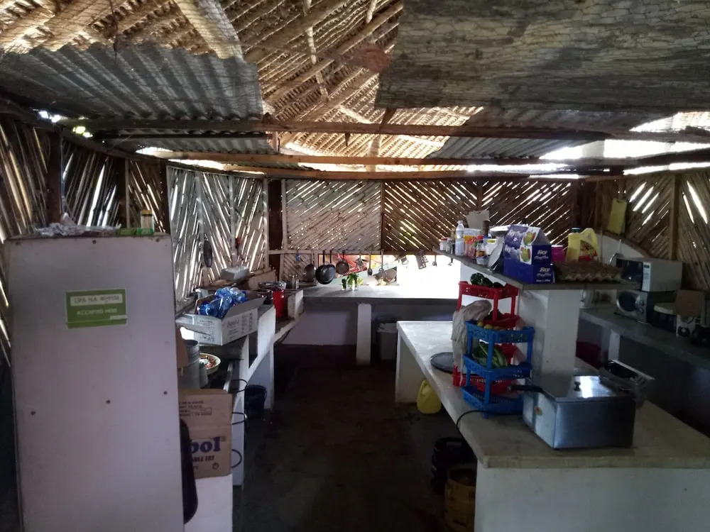 Курортный Отель Travellers Inn Resort Malindi