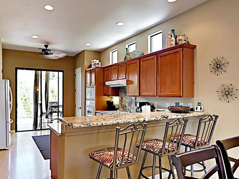 Mountain View La Quinta Stunner by RedAwning