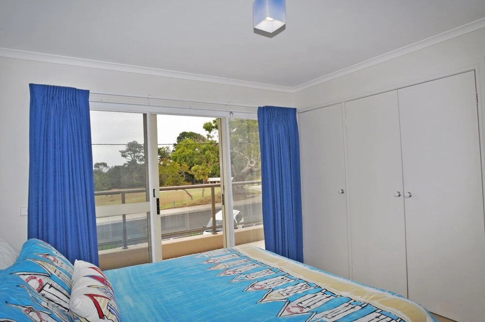 The Esplanade 4 - Free Wifi & Foxtel Included