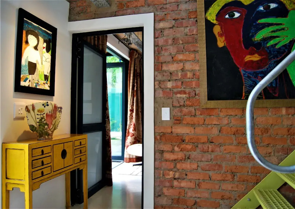 The Bright House Villa