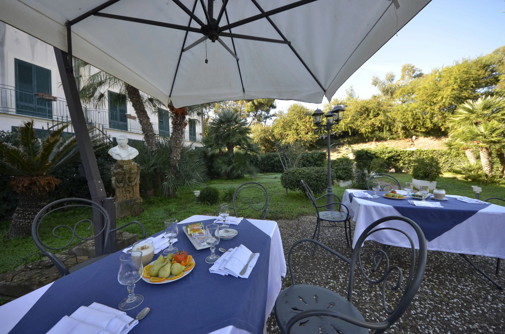 Hotel Villa dAmato
