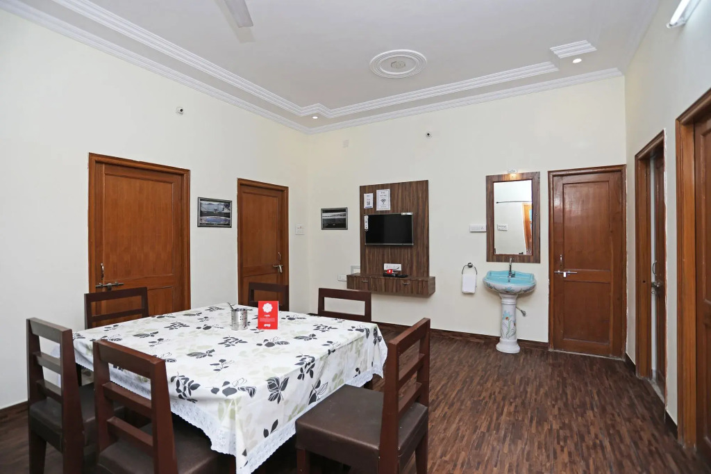 Urvi Apartments by OYO Rooms