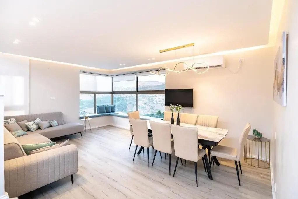 L.T.D luxury apartments 4 bedroom panoramic view