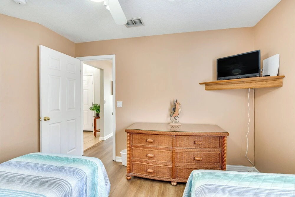 10 Mi to Disney: Home w/ Spa & Heated Pool!