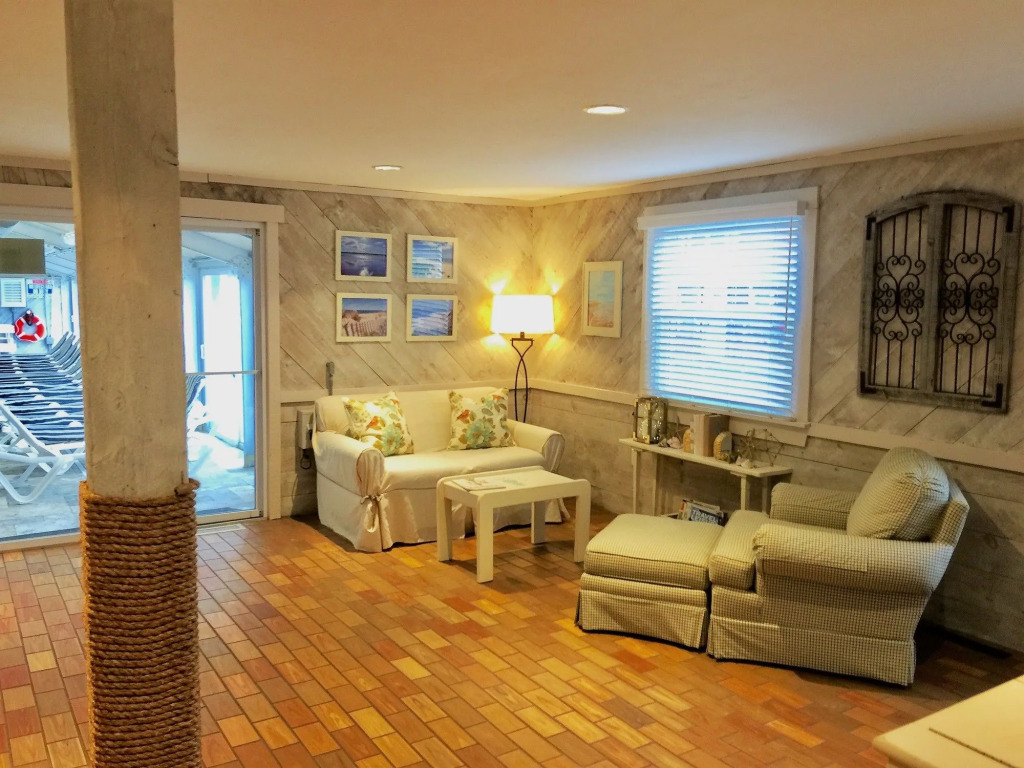 Cape Winds Resort