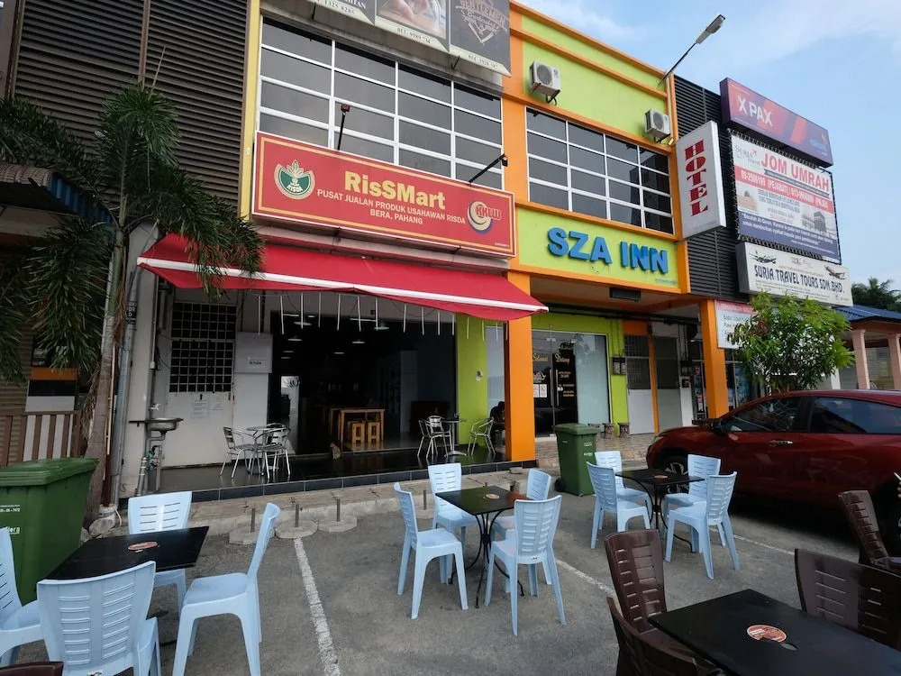 OYO 89436 SZA Inn