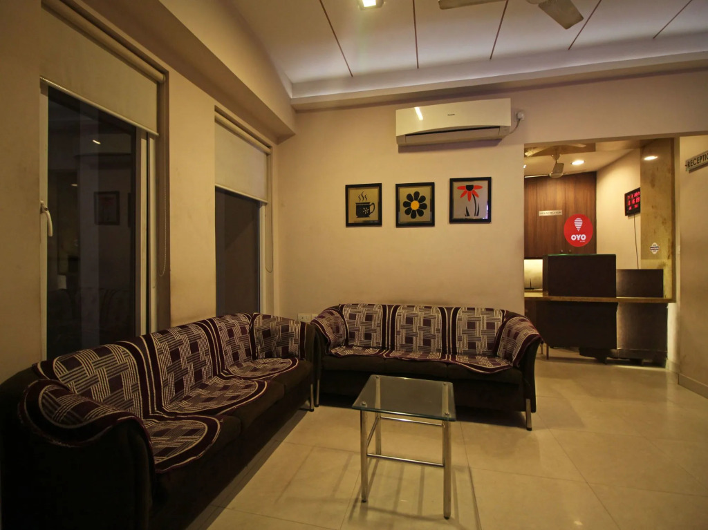 OYO 8456 Hotel Orient