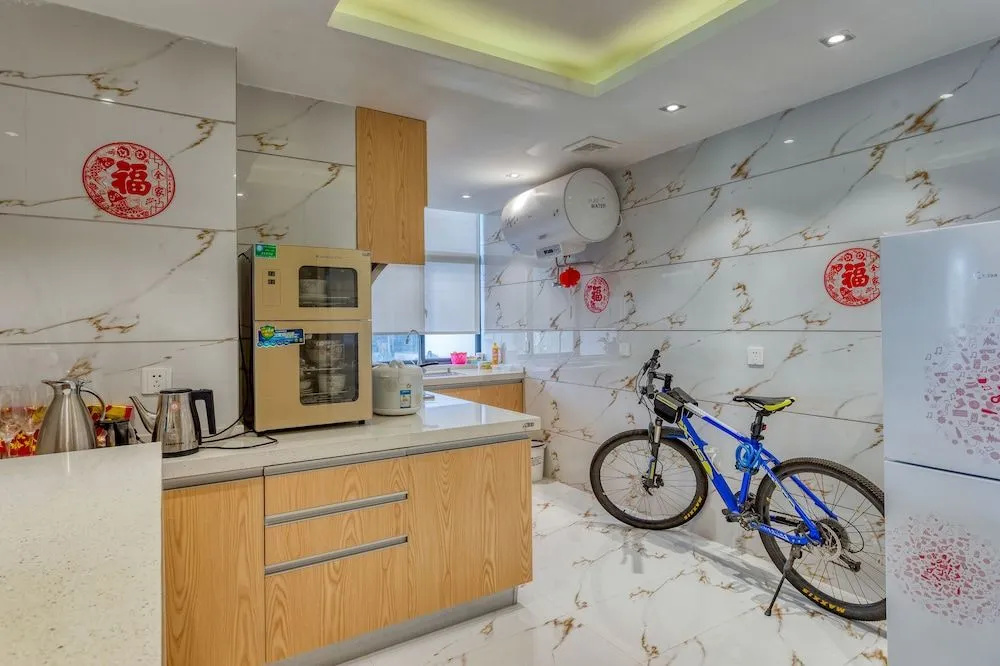 Tengchong Two Suite Guesthouse
