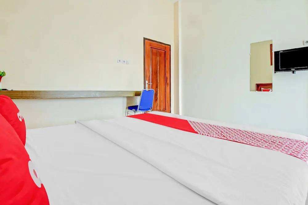 RedDoorz Syariah At Penginapan Sederhana Palembang