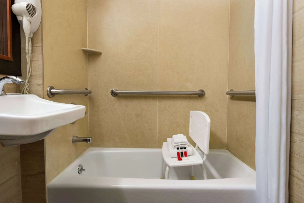 Days Inn - Long Island City
