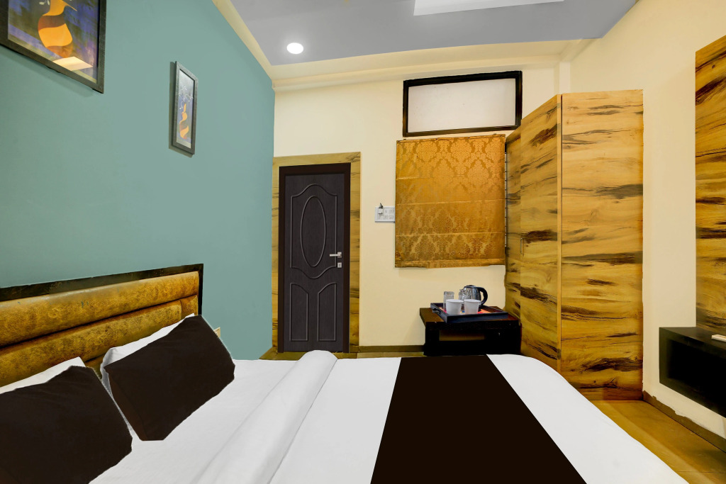 Super Collection O ISKCON Radha Govind Formerly Hotel Shivom